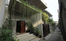 Pawon Cokelat Guesthouse